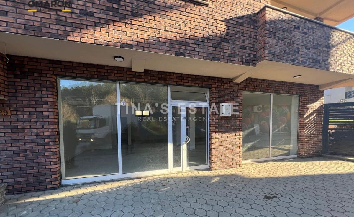 Lokal me qira 103 m² me pamje direkt në Parkun e Taukbashçes, Prishtinë